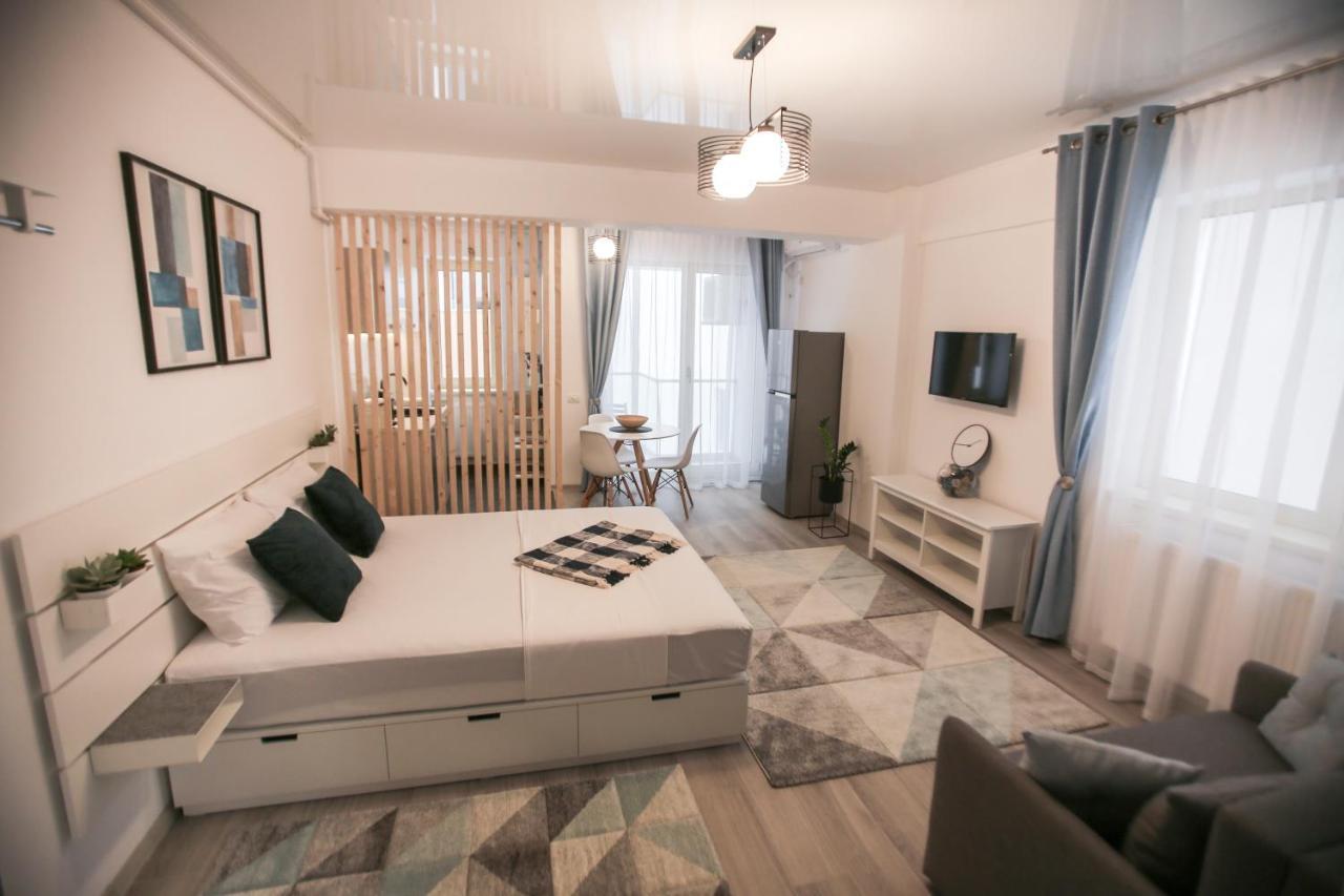 Premium Studios Mamaia Nord - Marea La 50M Нэводари Экстерьер фото